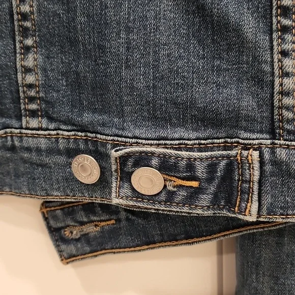 Levi's Denim Jacket Size S - Picture 7 of 8